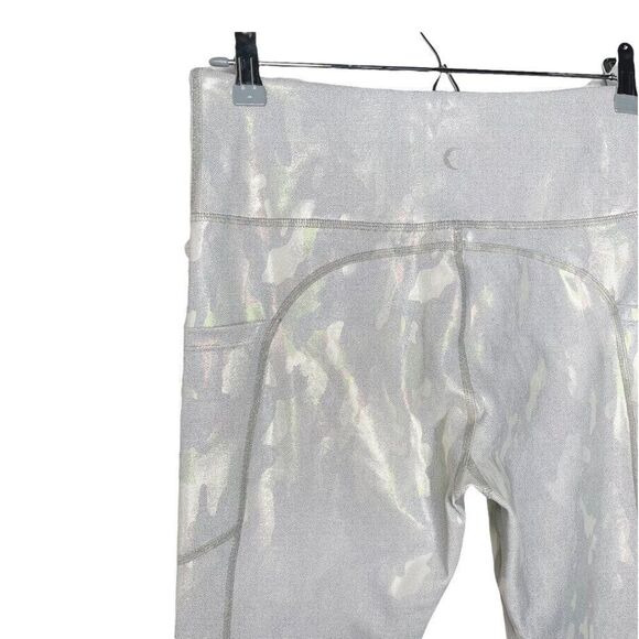 ZYIA Silver Camo Pocket Capri Legging  - Picture 6 of 7